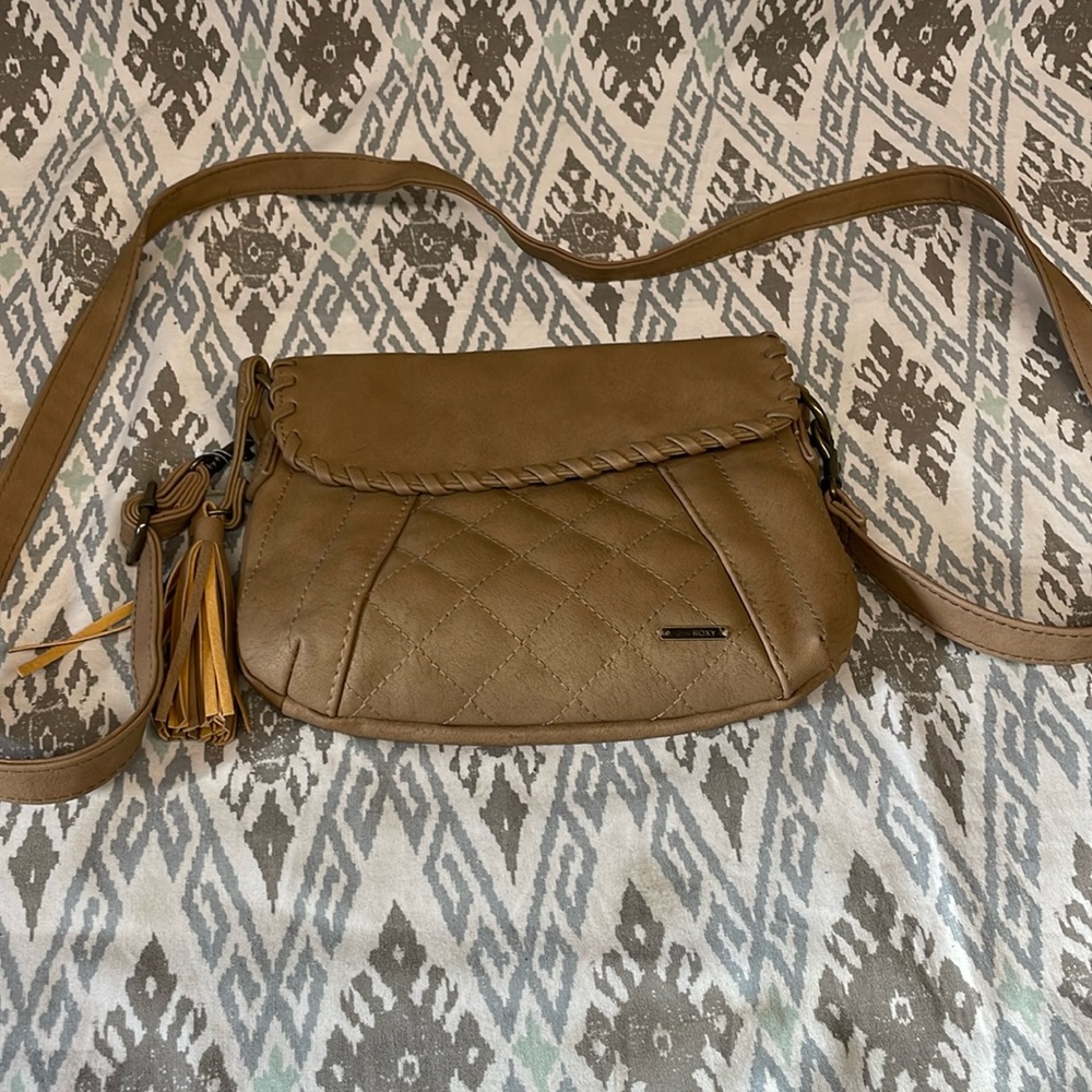 Roxy crossbody